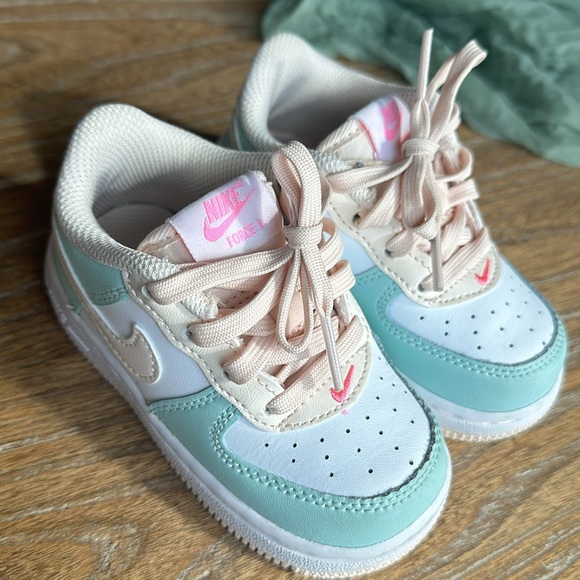 Nike Airforce 1 Toddler 6c - Picture 5 of 5